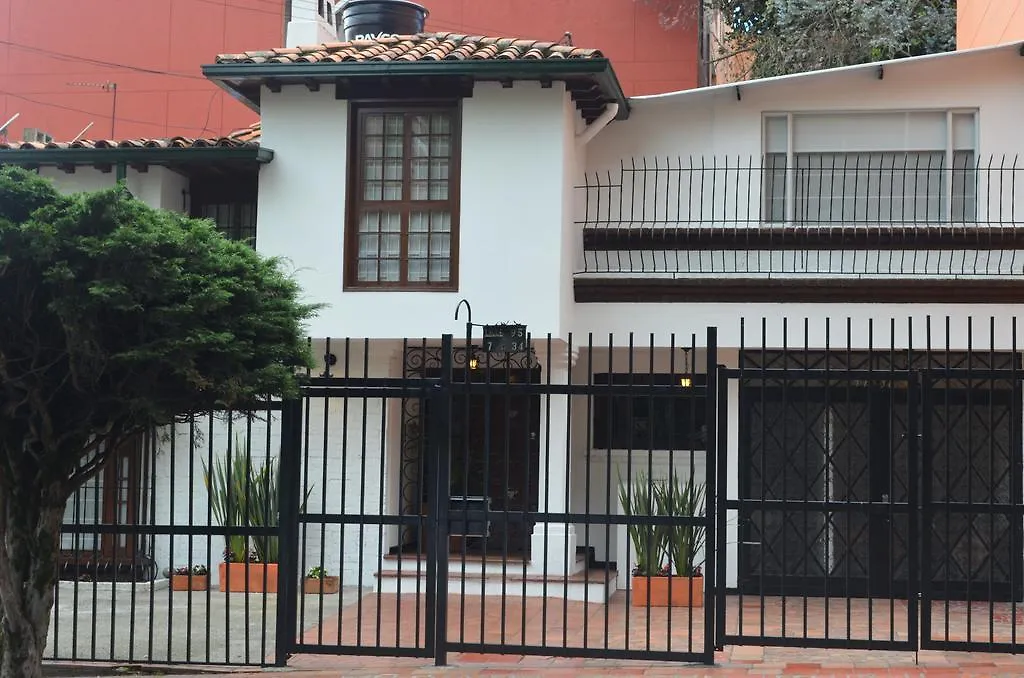 Casa Prada Bed & Breakfast Bed & Breakfast Bogota