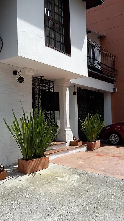 Casa Prada Bed & Breakfast Μπογκοτά